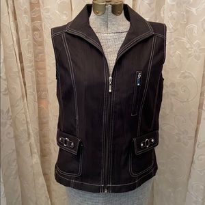 black zip up vest